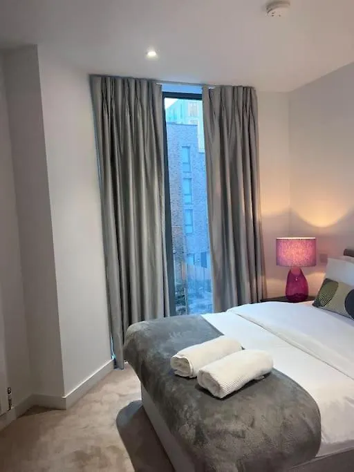 Lovely 2 Bed In Royal Wharf Londres 0*,  Royaume-Uni