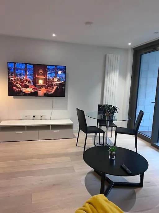 Appartement Lovely 2 Bed In Royal Wharf Londres Royaume-Uni