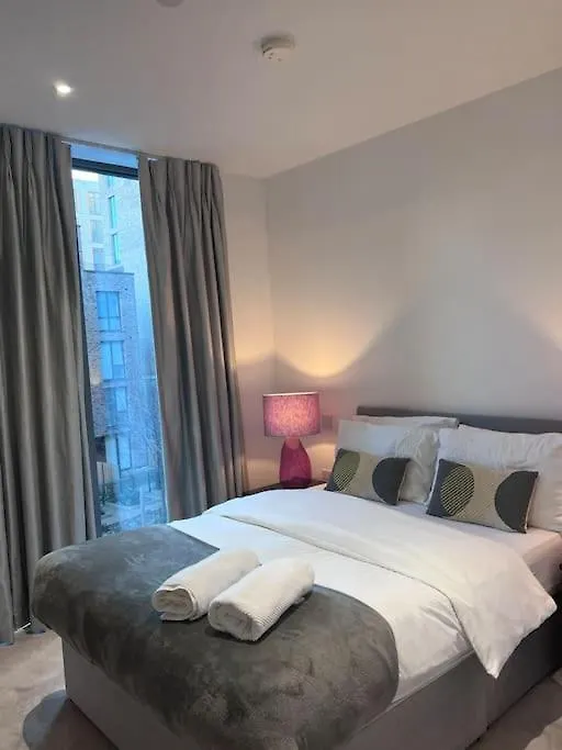 Appartement Lovely 2 Bed In Royal Wharf Londres