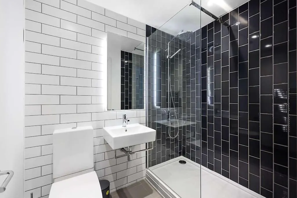Lovely 2 Bed In Royal Wharf London